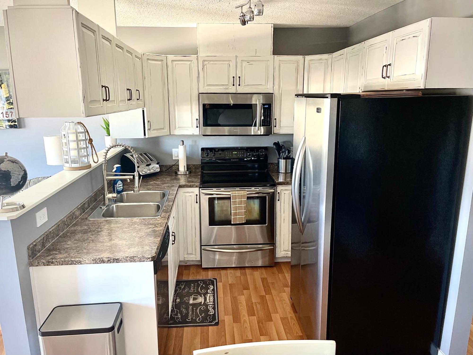 Top Floor Riverfront Condo With Stellar Sunsets! Fort Mcmurray Zewnętrze zdjęcie