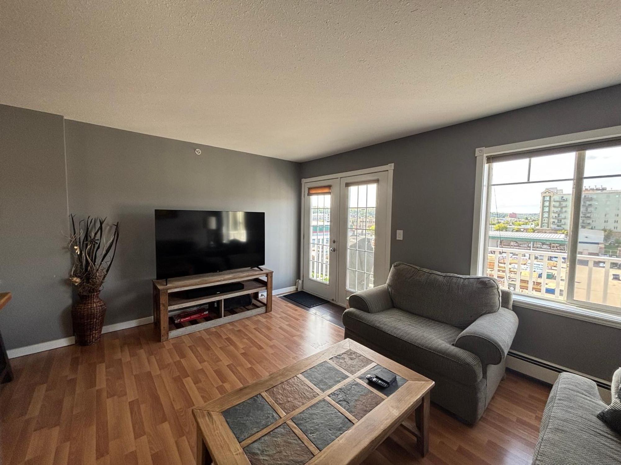 Top Floor Riverfront Condo With Stellar Sunsets! Fort Mcmurray Zewnętrze zdjęcie